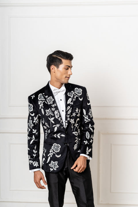 The Black & White Iconic Tux